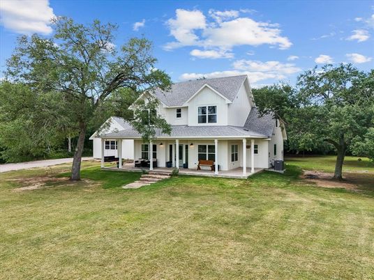 Backyard, Exterior, Facade, Farmhouse