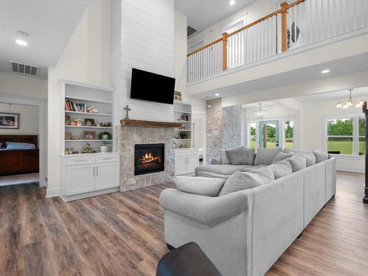 Fireplace, Interior, Living room, Pendant Lights, Recessed Lighting, Wood Texture Flooring