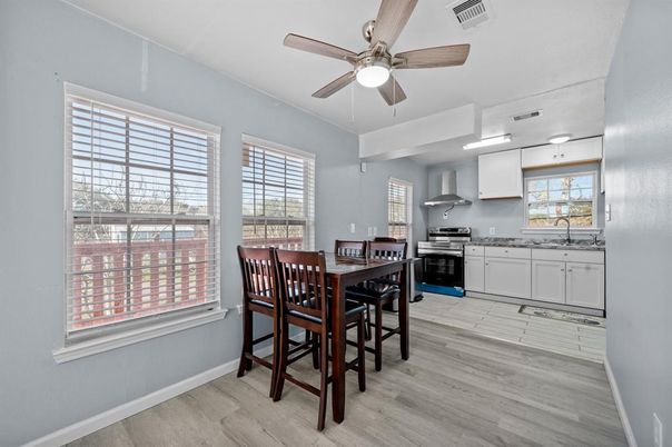 Dining room, Interior, Kitchen, Stainless Steel Appliances, Wood Texture Flooring