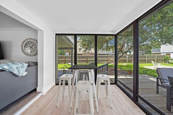 Dining room, Interior, Sun Room, Wood Texture Flooring