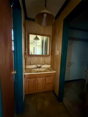 Bathroom, Interior, Pendant Lights, Wooden Walls