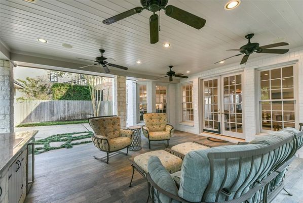Exterior, Recessed Lighting