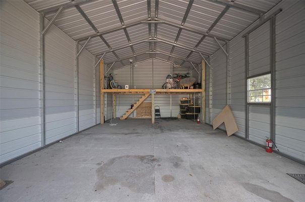 Garage, Interior