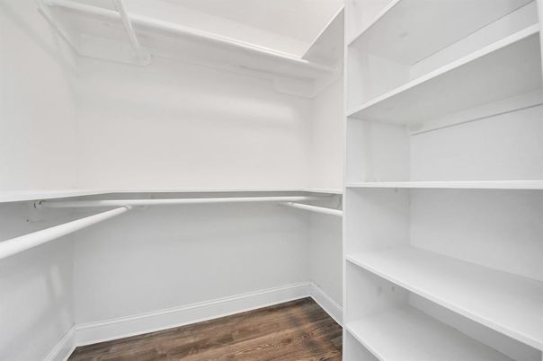 Interior, Walk-in Closets, Wood Texture Flooring