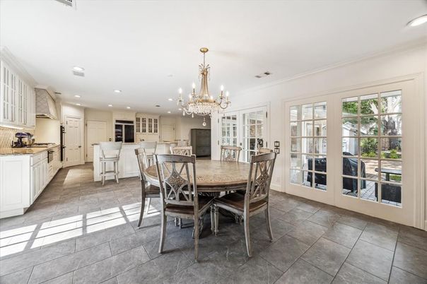 Chandelier, Dining room, Interior, Kitchen, Recessed Lighting