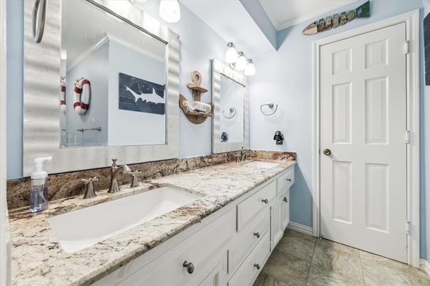 Bathroom, Dual Sink Vanities, Interior