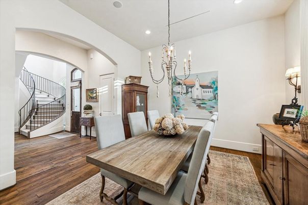 Chandelier, Dining room, Interior, Recessed Lighting, Wood Texture Flooring