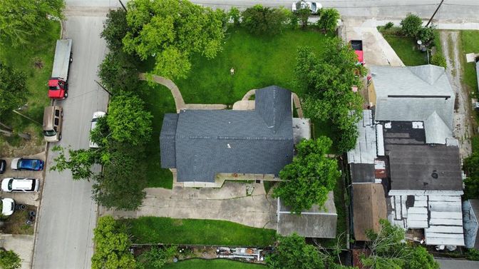 Exterior, Drone