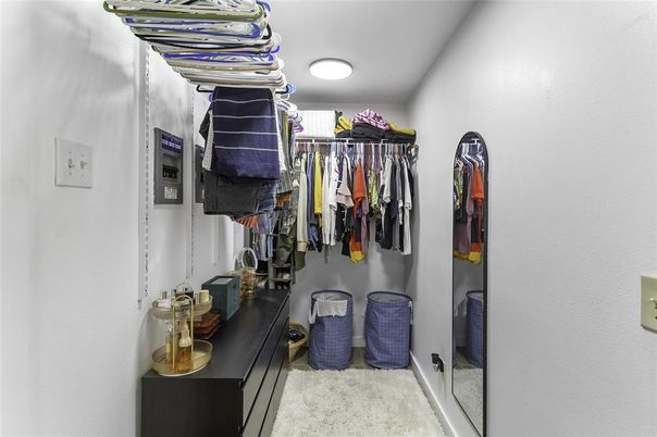Interior, Walk-in Closets