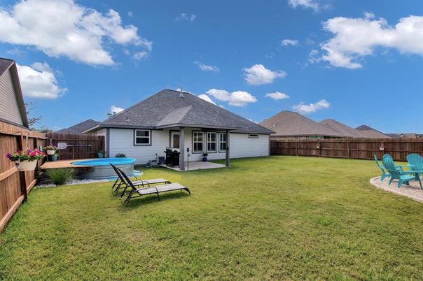 Backyard, Exterior, Pool