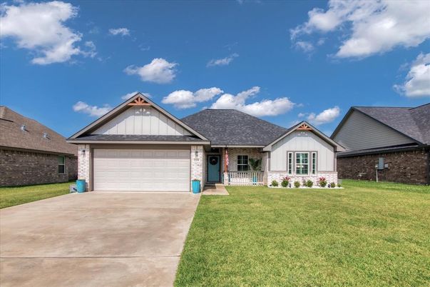 Attached, Backyard, Exterior, Facade, Ranch