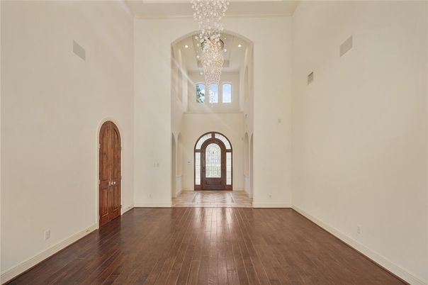 Chandelier, Interior, Wood Texture Flooring