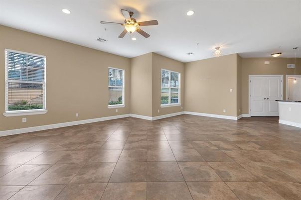 Empty room, Interior, Recessed Lighting