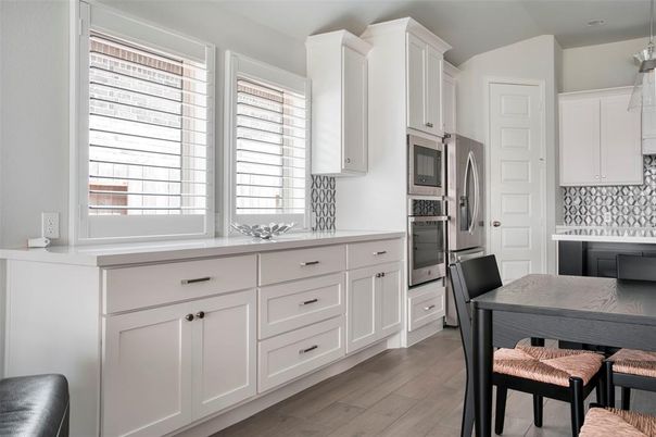 Dining room, Interior, Kitchen, Stainless Steel Appliances, Wood Texture Flooring