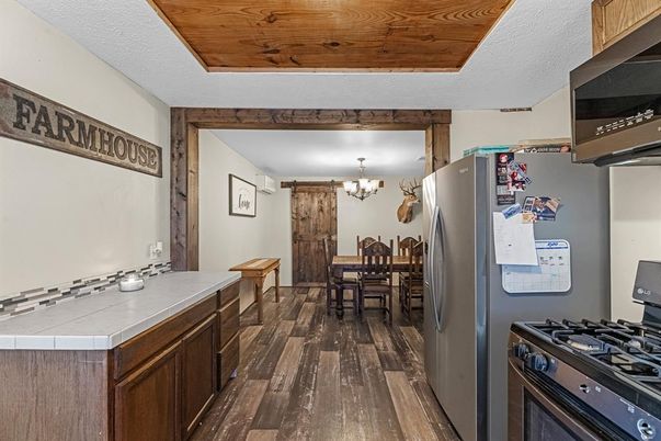 Chandelier, Dining room, Interior, Kitchen, Wooden Ceilings, Wood Texture Flooring