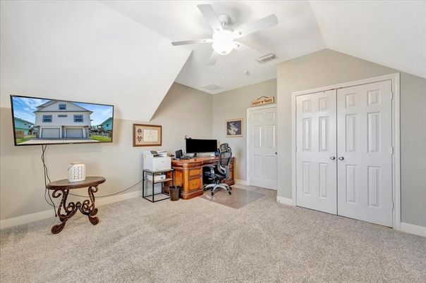 Home Office, Interior