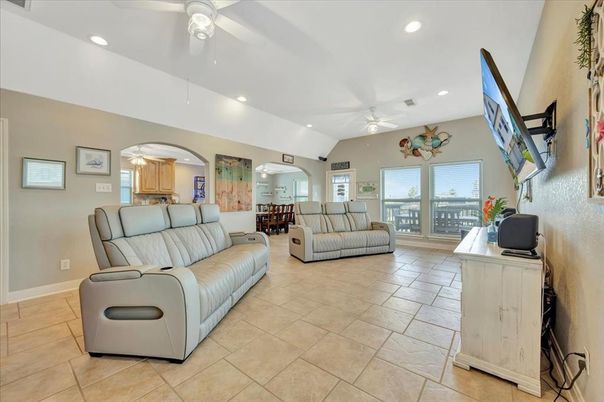 Dining room, Interior, Living room, Recessed Lighting