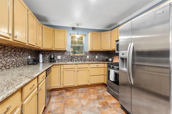 Interior, Kitchen, Stainless Steel Appliances