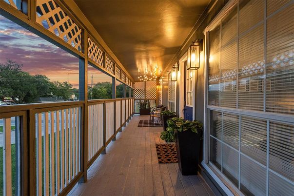 Exterior, Wood Texture Flooring