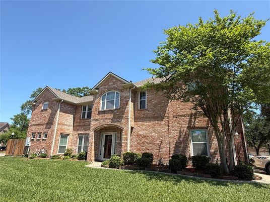 Exterior, Facade, Brick Facade, Brick Traditional