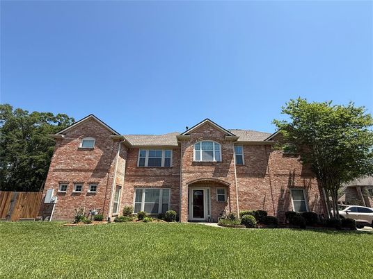 Exterior, Facade, Brick Facade, Brick Traditional