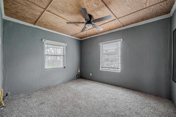 Empty room, Interior, Wooden Ceilings