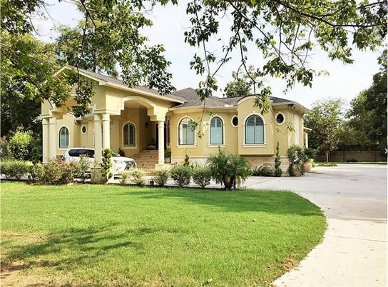 Backyard, Exterior, Facade, French Provincial