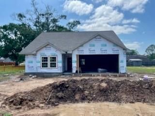 Backyard, Exterior, Facade, Ranch