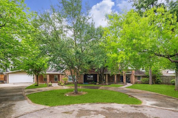 Backyard, Detached Garage, Exterior