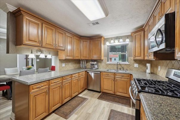 Dining room, Interior, Kitchen, Stainless Steel Appliances, Wood Texture Flooring