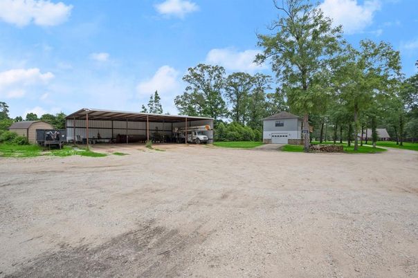 Backyard, Detached Garage, Exterior