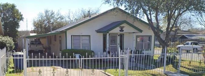 Exterior, Facade, None