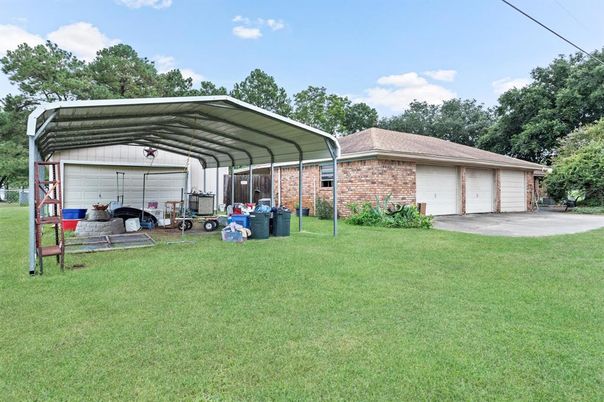 Backyard, Detached Garage, Exterior