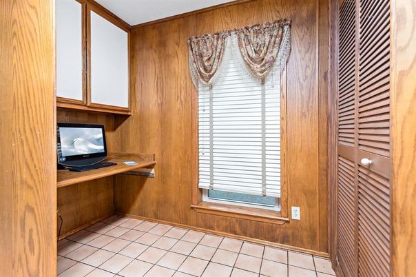 Interior, Wooden Walls