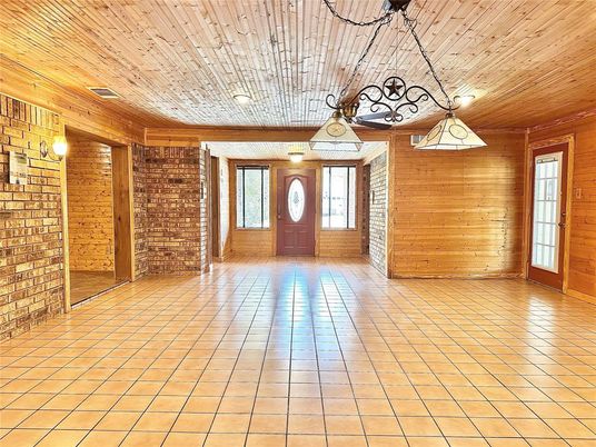 Empty room, Interior, Pendant Lights, Stone Walls, Wooden Ceilings, Wooden Walls