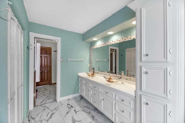 Bathroom, Dual Sink Vanities, Interior, Marble, Recessed Lighting