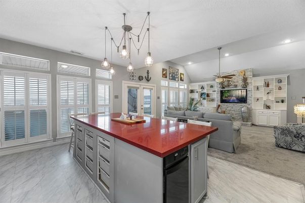 Interior, Kitchen, Living room, Marble, Pendant Lights, Recessed Lighting