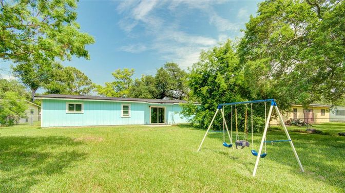 Backyard, Exterior, Playground