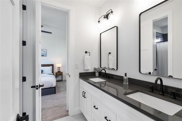Bathroom, Bedroom, Dual Sink Vanities, Interior