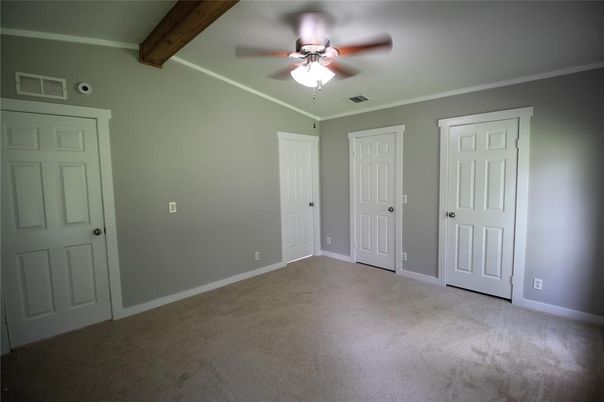 Empty room, Interior, Wooden Beams