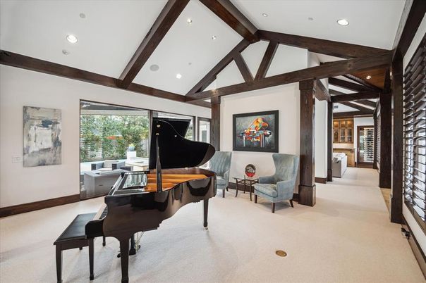 Interior, Piano, Recessed Lighting, Wooden Beams