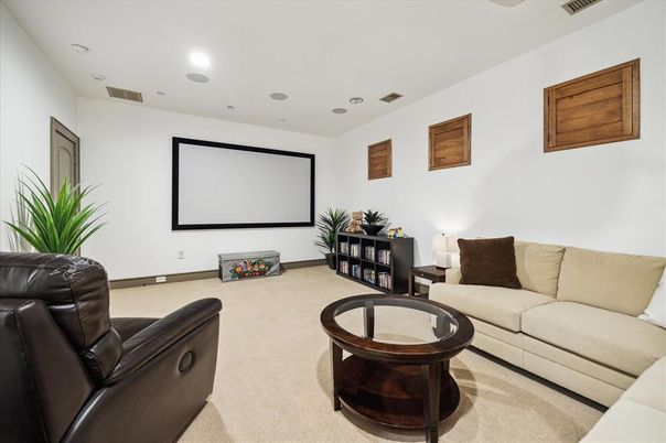 Interior, Living room, Projection Screen, Recessed Lighting, Theatre Room