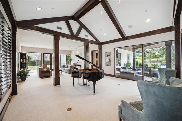 Interior, Piano, Recessed Lighting, Wooden Beams