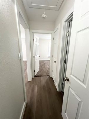 Interior, Pendant Lights, Wood Texture Flooring