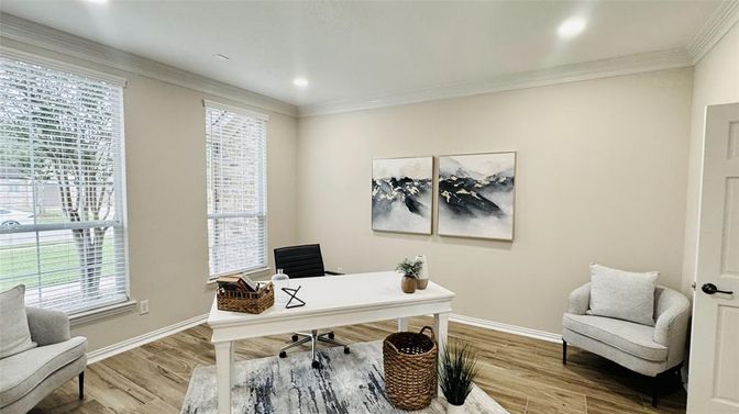Home Office, Interior, Recessed Lighting, Wood Texture Flooring