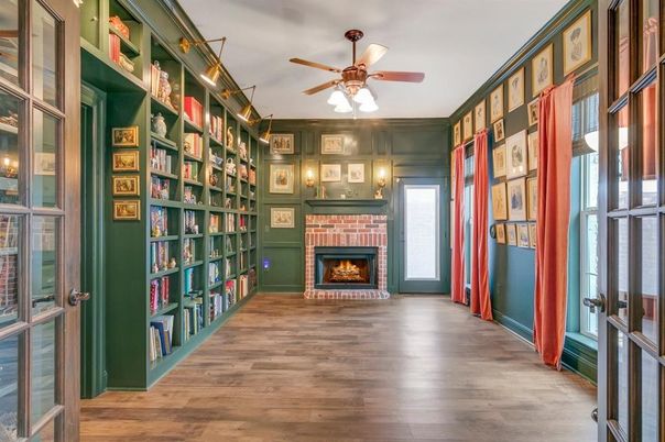 Empty room, Fireplace, Interior, Wood Texture Flooring