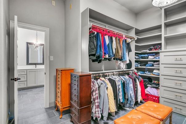 Interior, Pendant Lights, Walk-in Closets