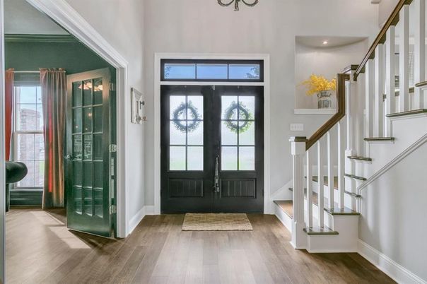 Interior, Recessed Lighting, Wood Texture Flooring