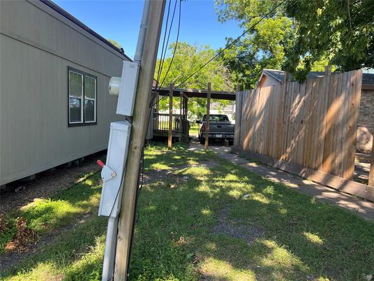 Backyard, Exterior