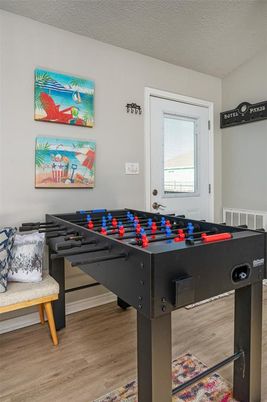 Game Room, Interior, Wood Texture Flooring